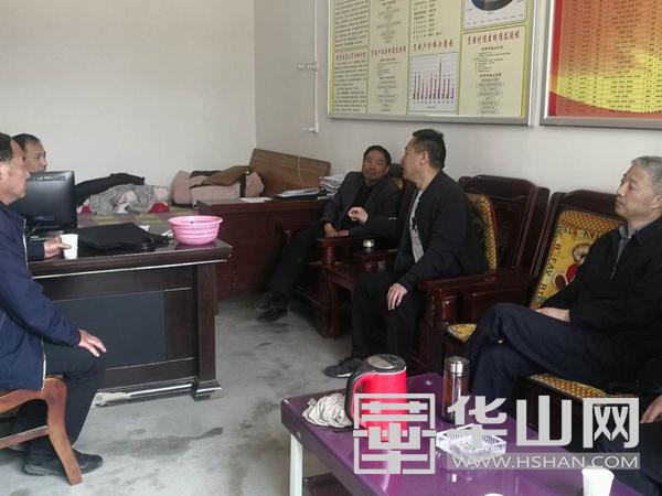 渭南市工信局积极下乡开展精准扶贫